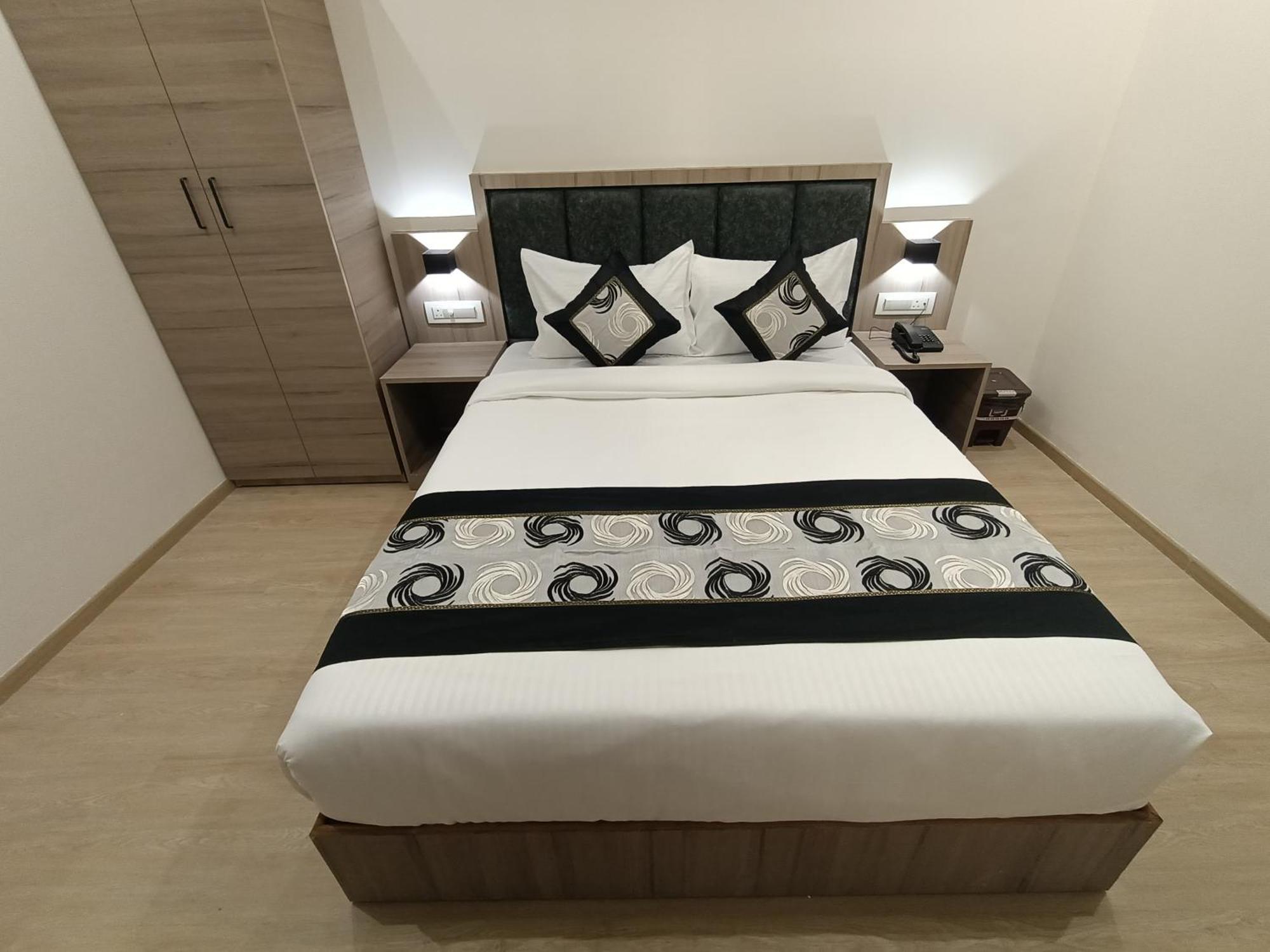 Hotel Beverly Palace Santacruz - Near Bkc - Mumbai Airport T1 Kültér fotó