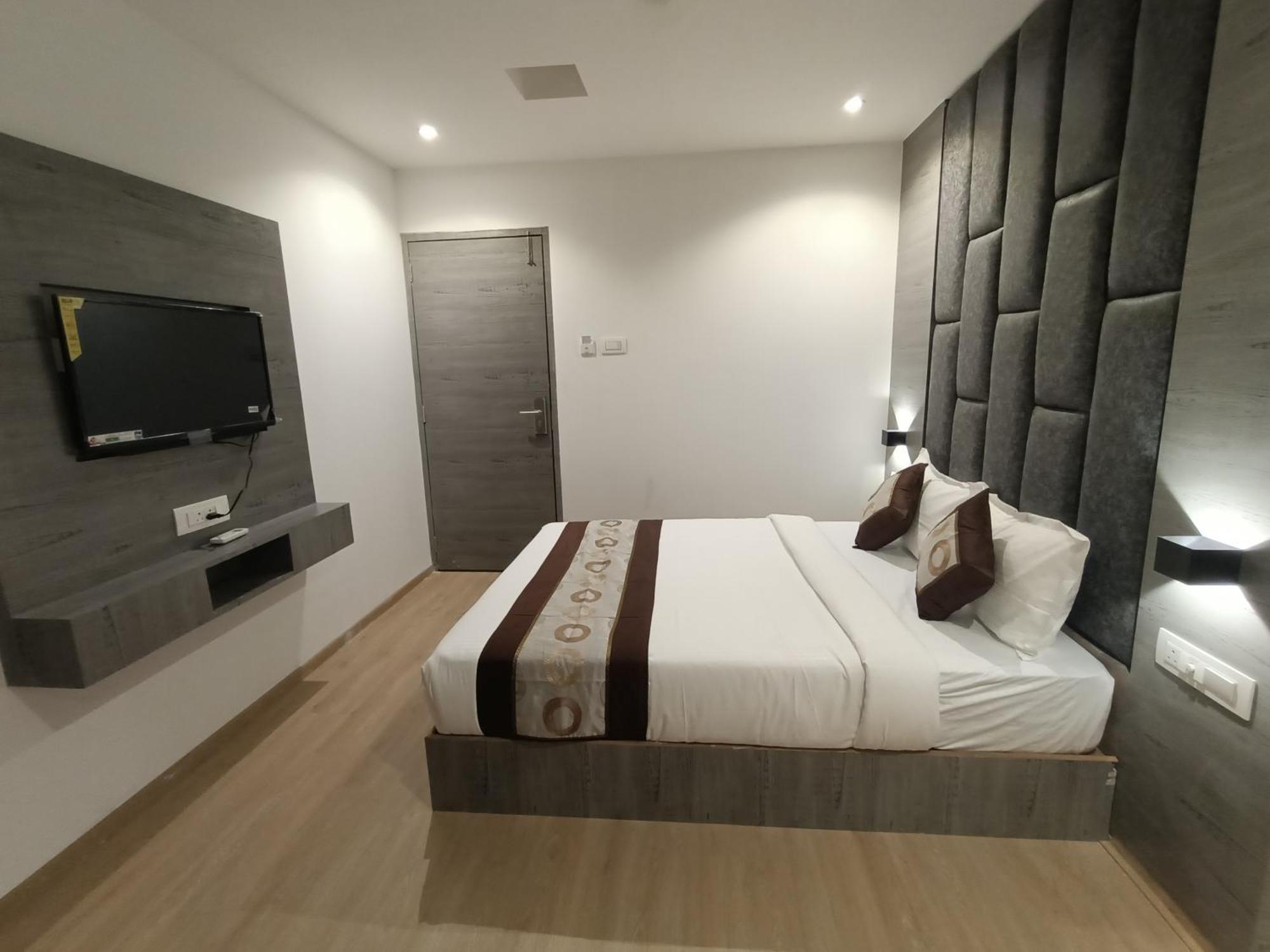 Hotel Beverly Palace Santacruz - Near Bkc - Mumbai Airport T1 Kültér fotó