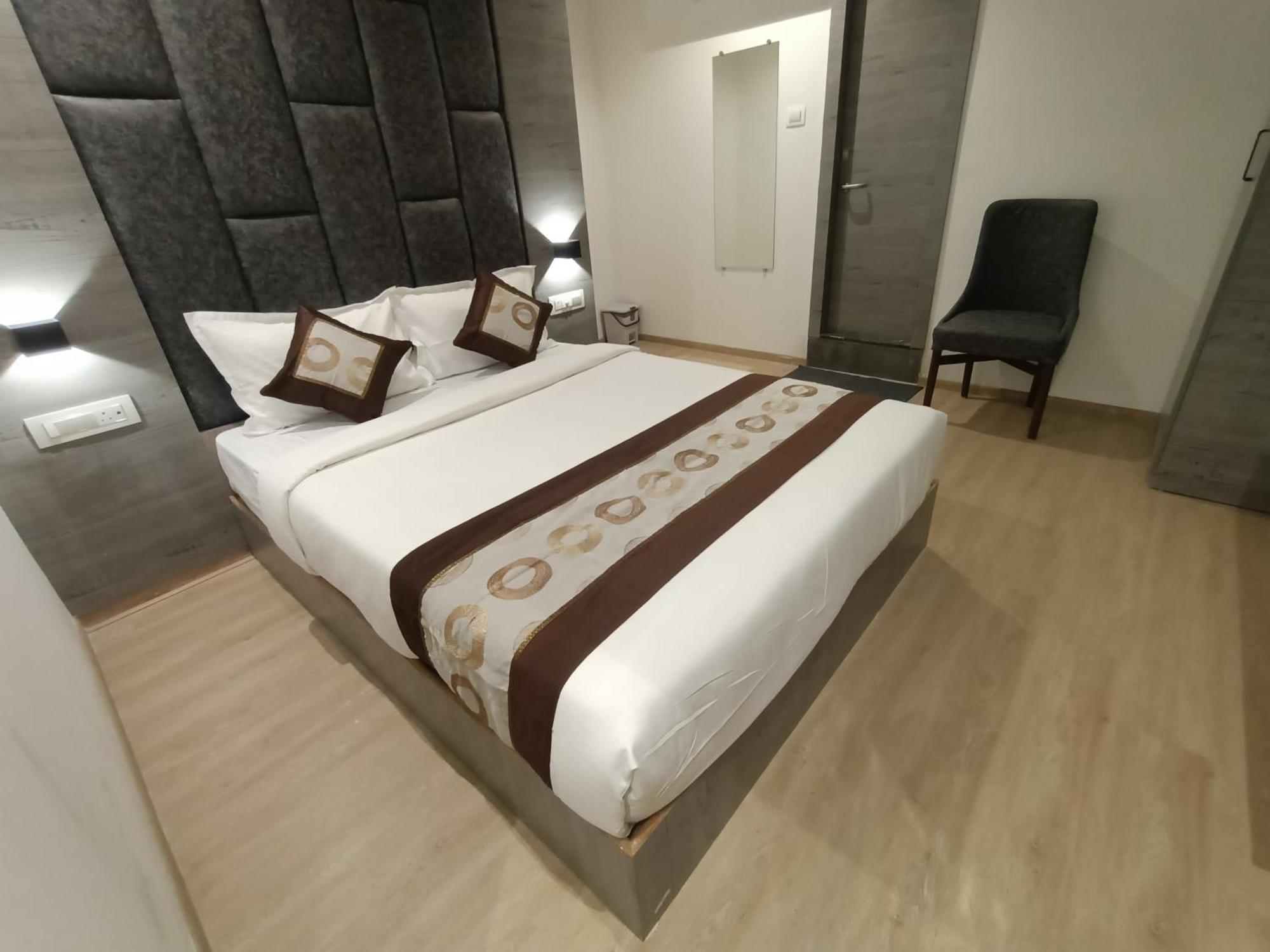 Hotel Beverly Palace Santacruz - Near Bkc - Mumbai Airport T1 Kültér fotó