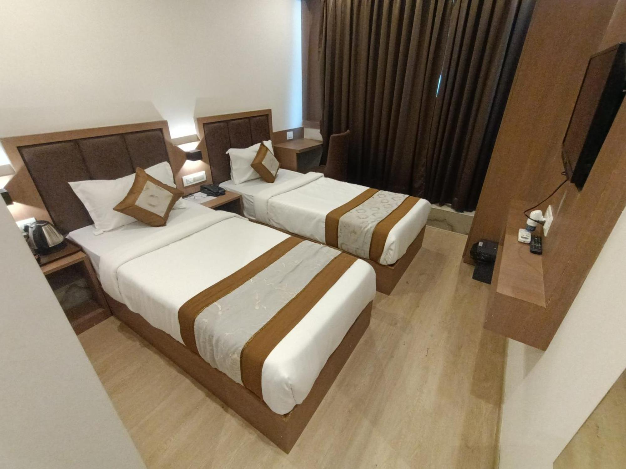 Hotel Beverly Palace Santacruz - Near Bkc - Mumbai Airport T1 Kültér fotó