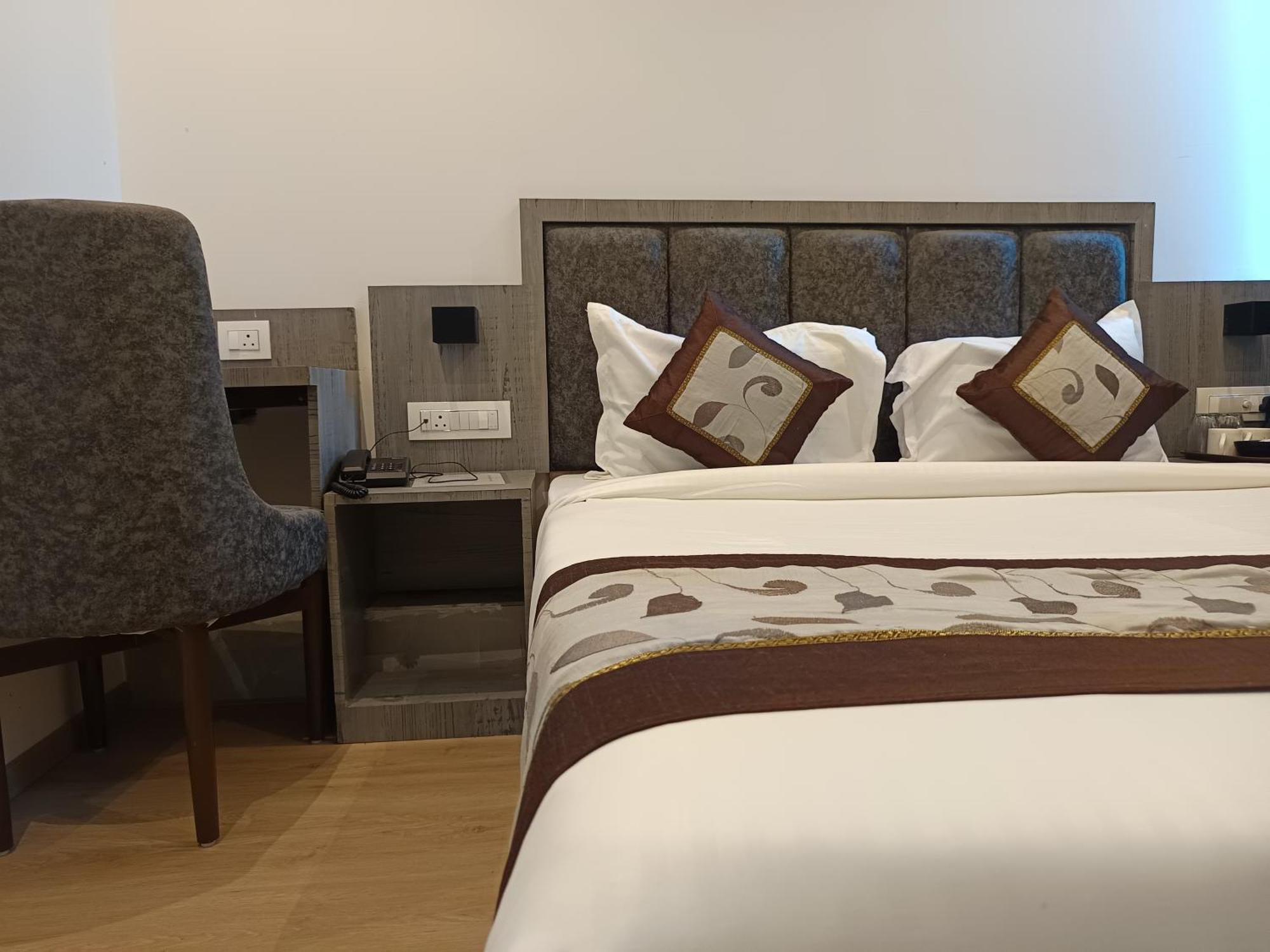 Hotel Beverly Palace Santacruz - Near Bkc - Mumbai Airport T1 Kültér fotó